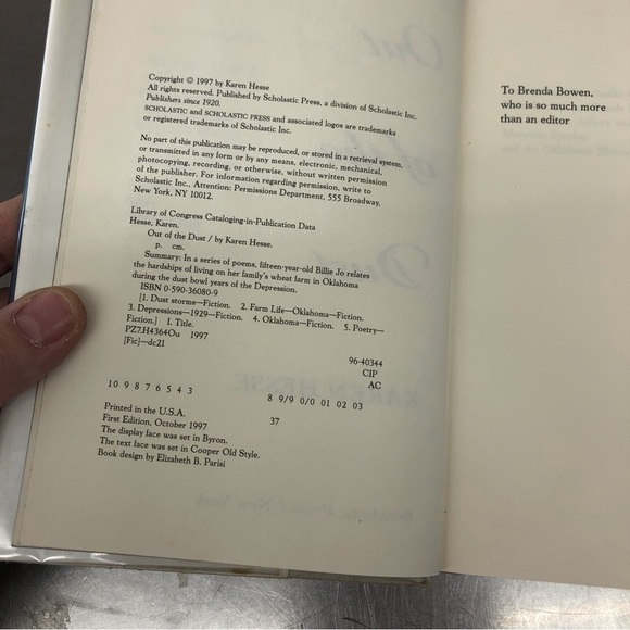 Out of the Dust by: Karen Hesse, hardback book - Picture 2 of 6